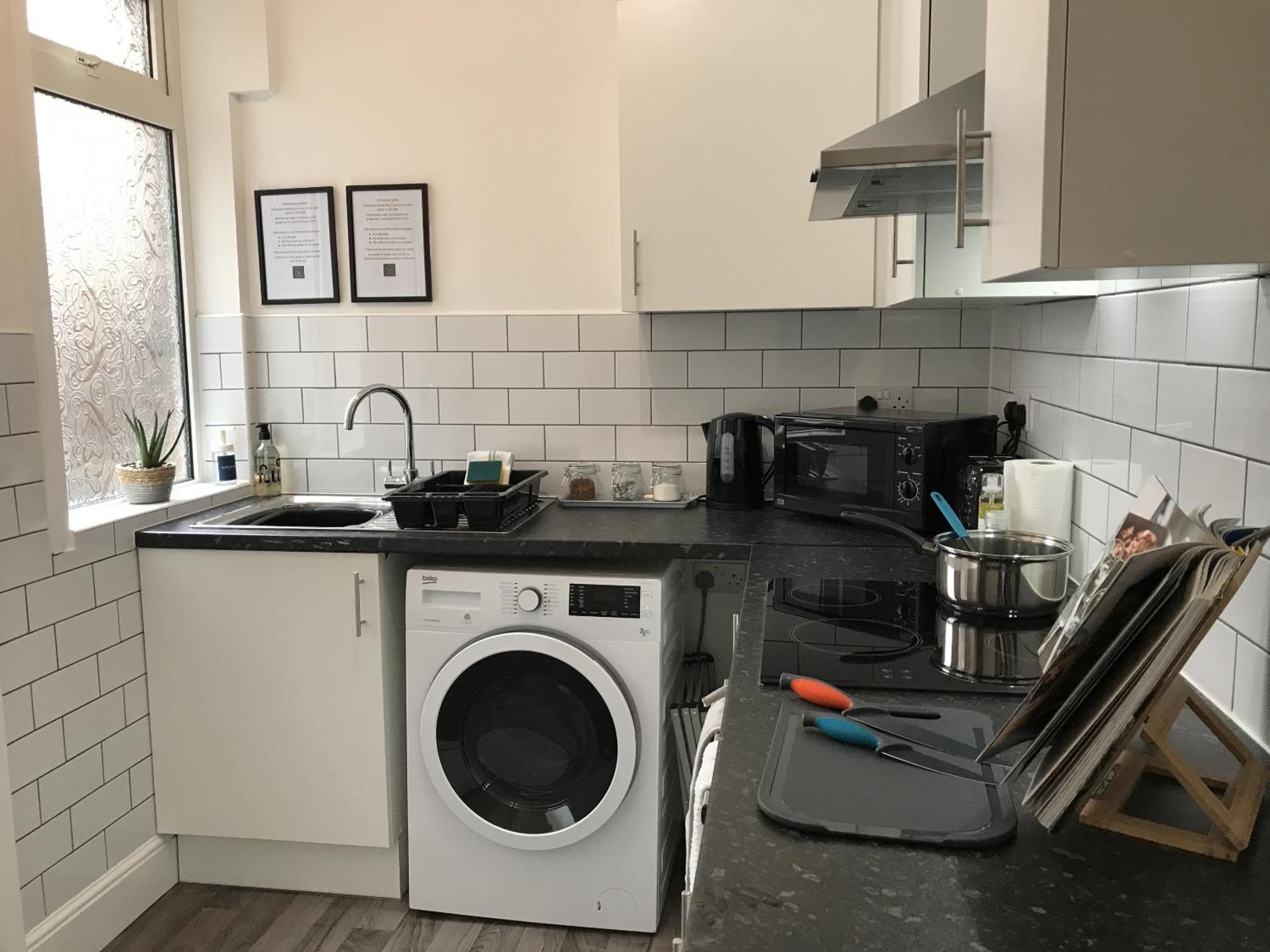 Bright Spacious 3-Bed With Office & Patio, Preston بريستون المظهر الخارجي الصورة