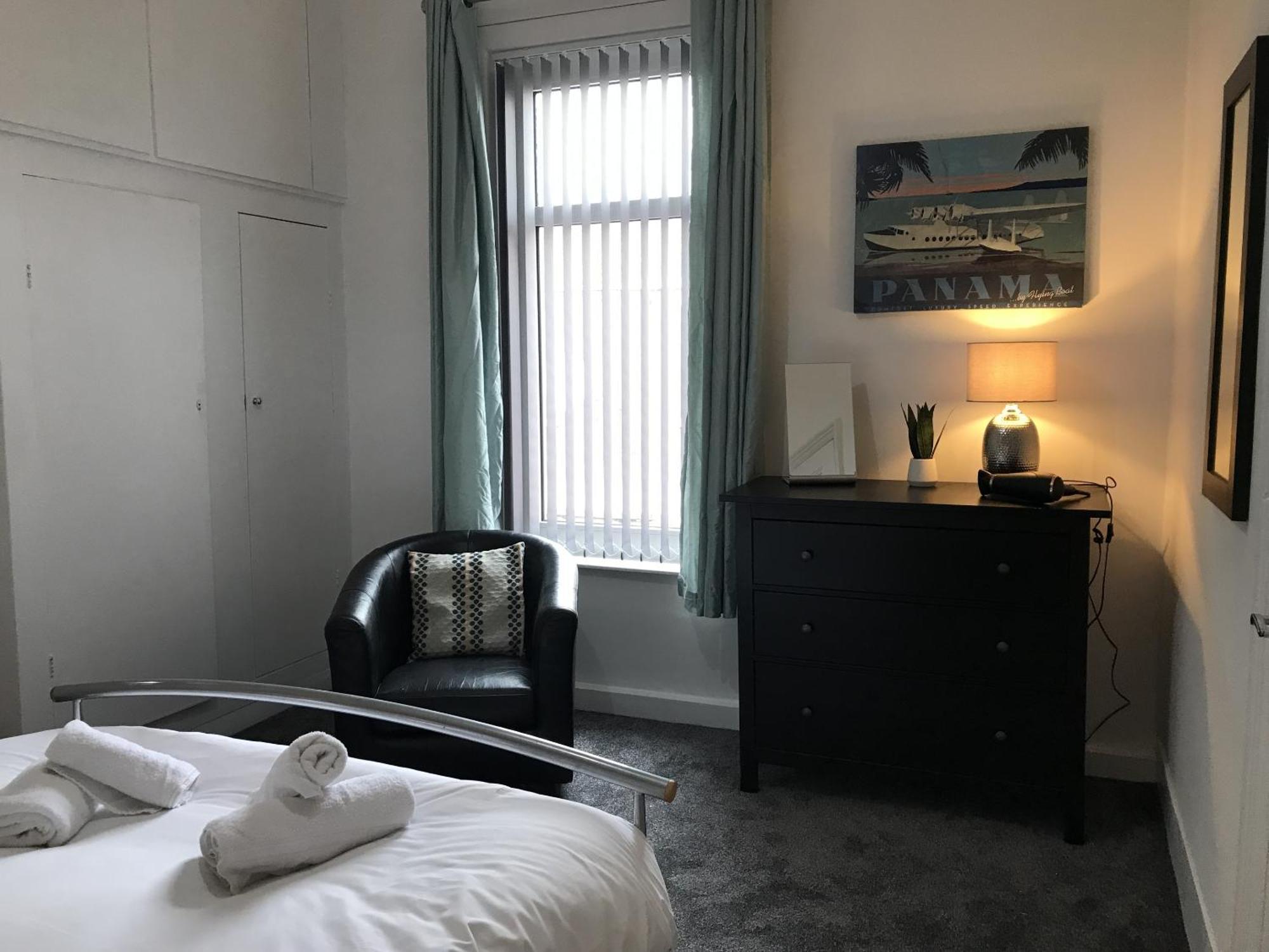 Bright Spacious 3-Bed With Office & Patio, Preston بريستون المظهر الخارجي الصورة