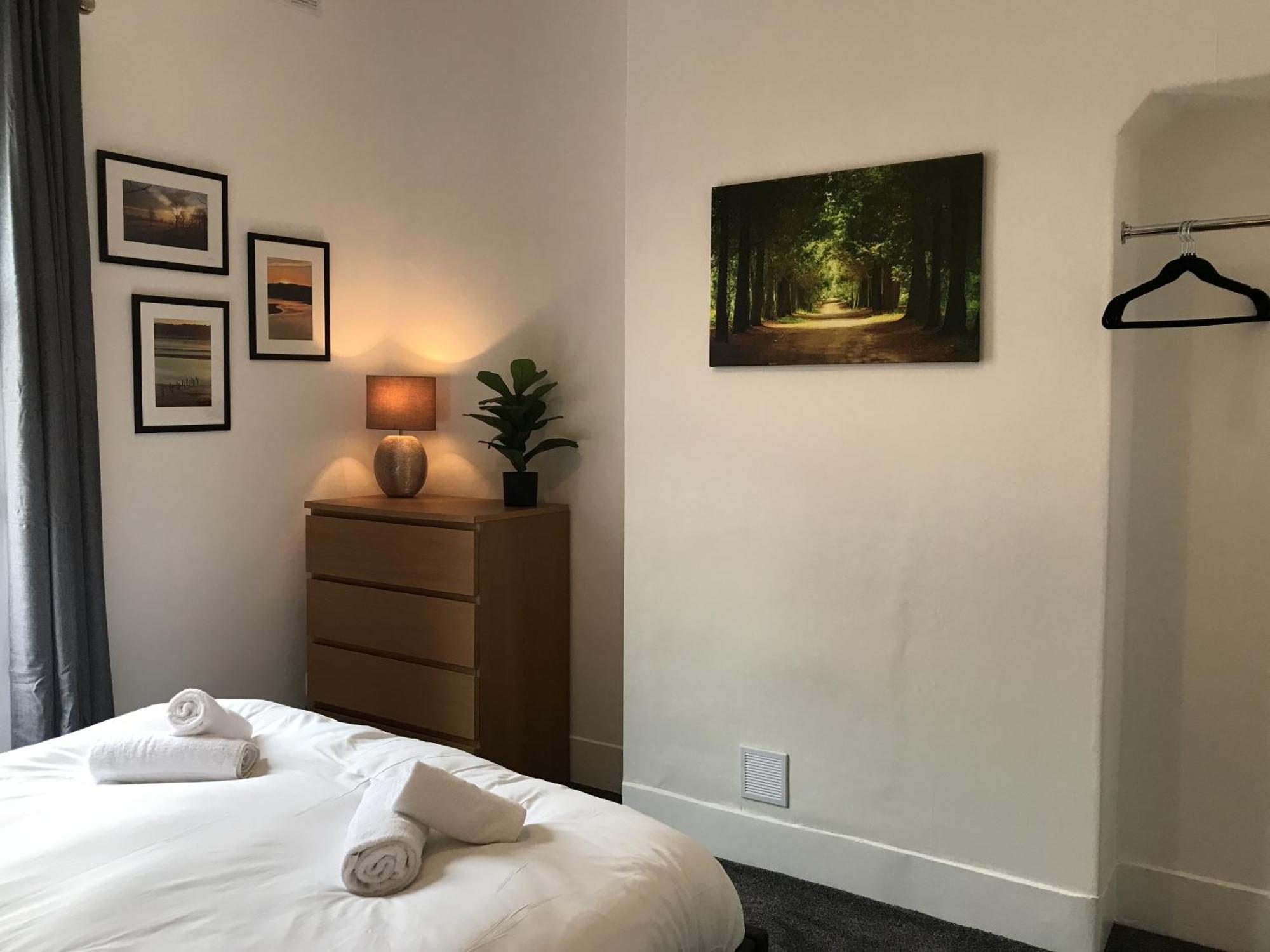 Bright Spacious 3-Bed With Office & Patio, Preston بريستون المظهر الخارجي الصورة