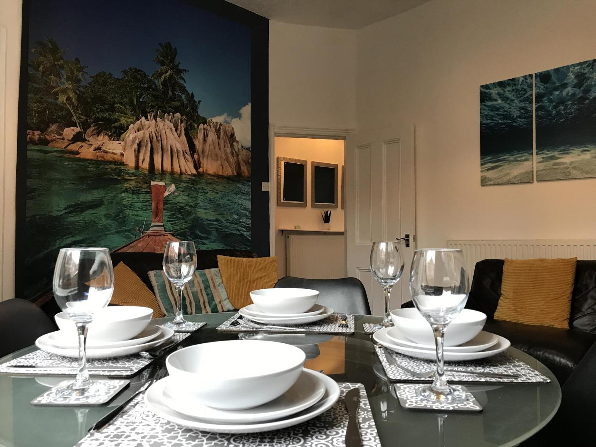 Bright Spacious 3-Bed With Office & Patio, Preston بريستون المظهر الخارجي الصورة